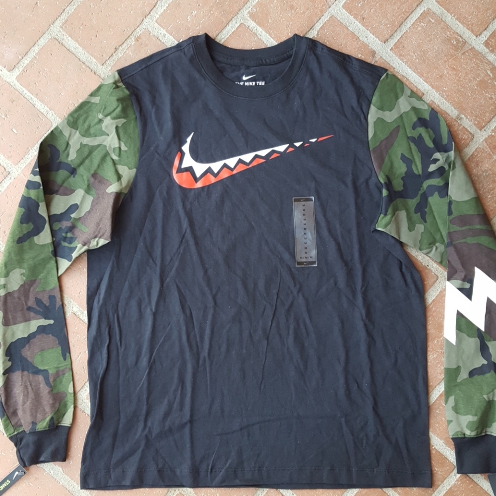 Nike long sleeve tee shirt